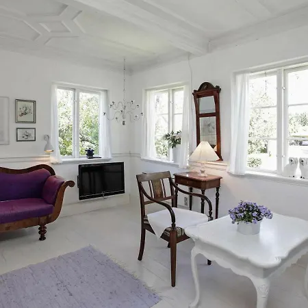 Two-bedroom Holiday In 3 Holiday home