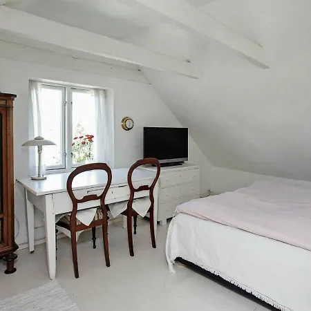 Two-bedroom Holiday In 3 Holiday home *